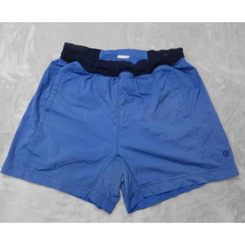 Lululemon Shorts Men Medium Blue Striped Drawcord Waist Wet Dry Warm 28 Flex